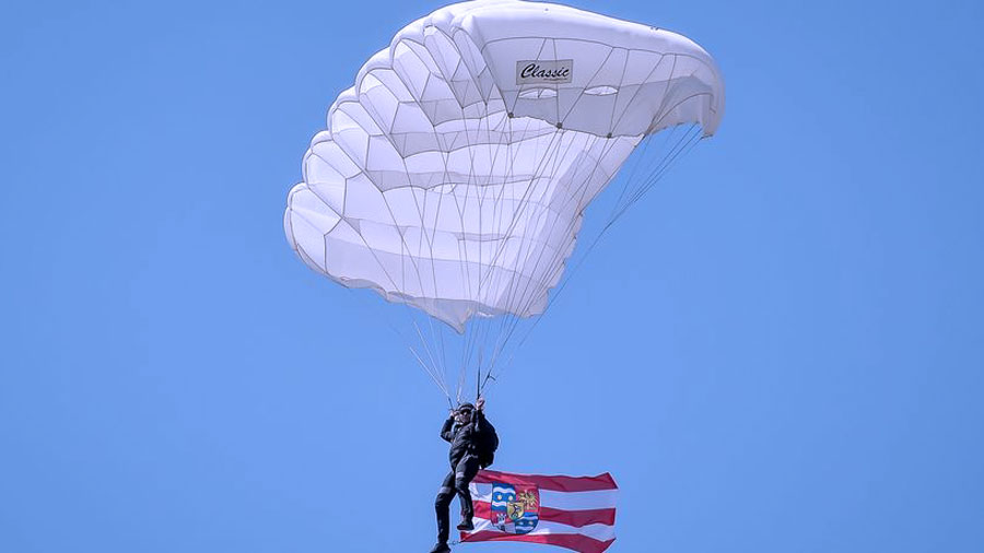 Najam padobranaca za evente